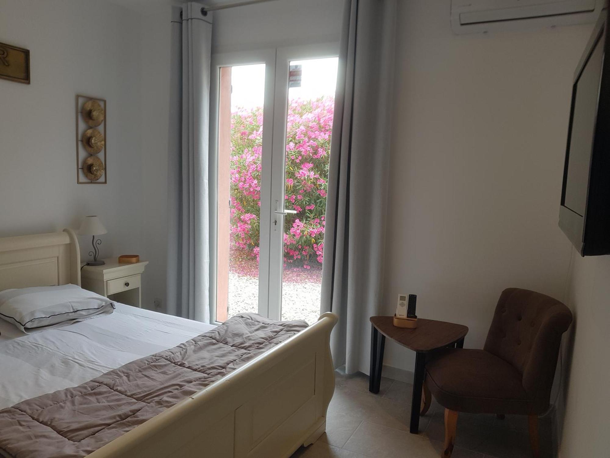 Les Lezards 2 Au Soleil Draguignan Bed and Breakfast Εξωτερικό φωτογραφία